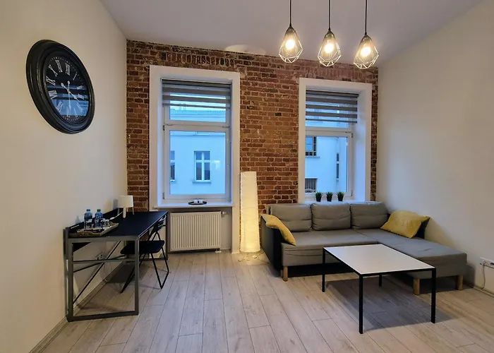 Klimatyczny W Magicznym Miejscu 아파트 *