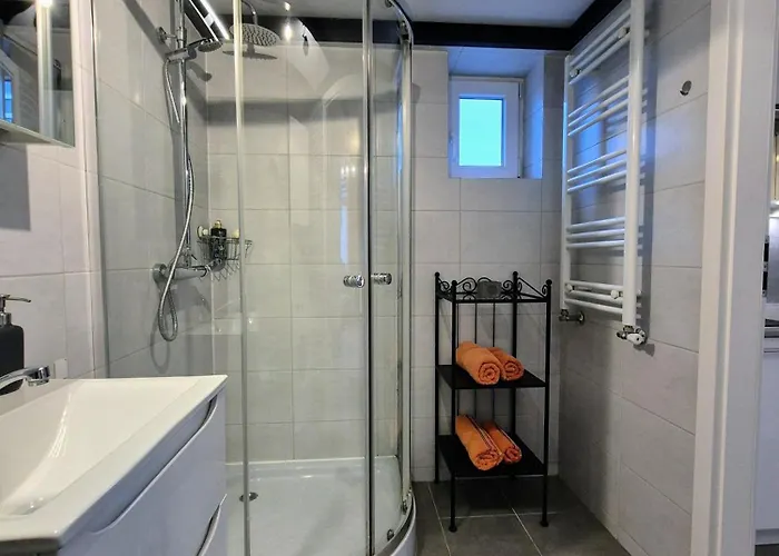 Klimatyczny W Magicznym Miejscu * 우치