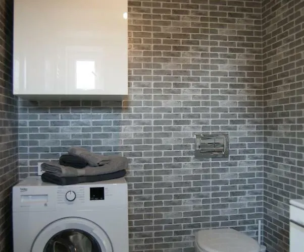 아파트 Klimatyczny W Magicznym Miejscu 우치